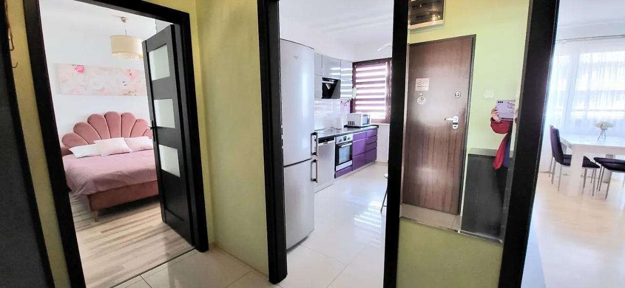 Luxury Kings Residence 50M2 2 Pok. Downtown Dobrego Pasterza Piekny Krakow 0*,  Poland